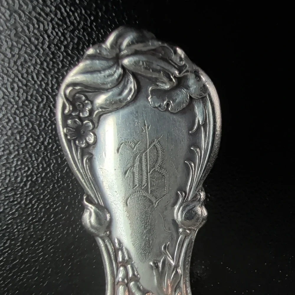 1835 R Wallace Silver Plate Sugar Shell Spoon  Floral Scalloped Monogram